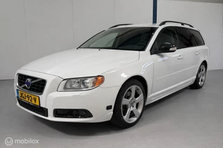 Volvo V70 2.5FT R-design AUTOMAAT / LEER