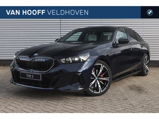 Hoofdafbeelding BMW 5 Serie BMW 5 Serie 530e M Sport Automaat / Panoramadak / Adaptieve LED / Parking Assistant Plus / Comfort Access / Stoelventilatie / Stuurverwarming / M Sportonderstel
