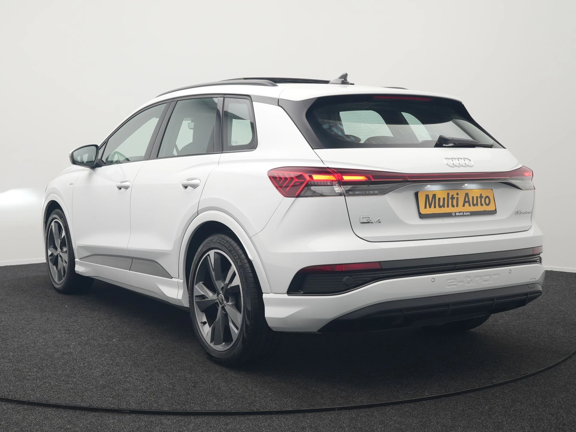 Hoofdafbeelding Audi Q4 e-tron