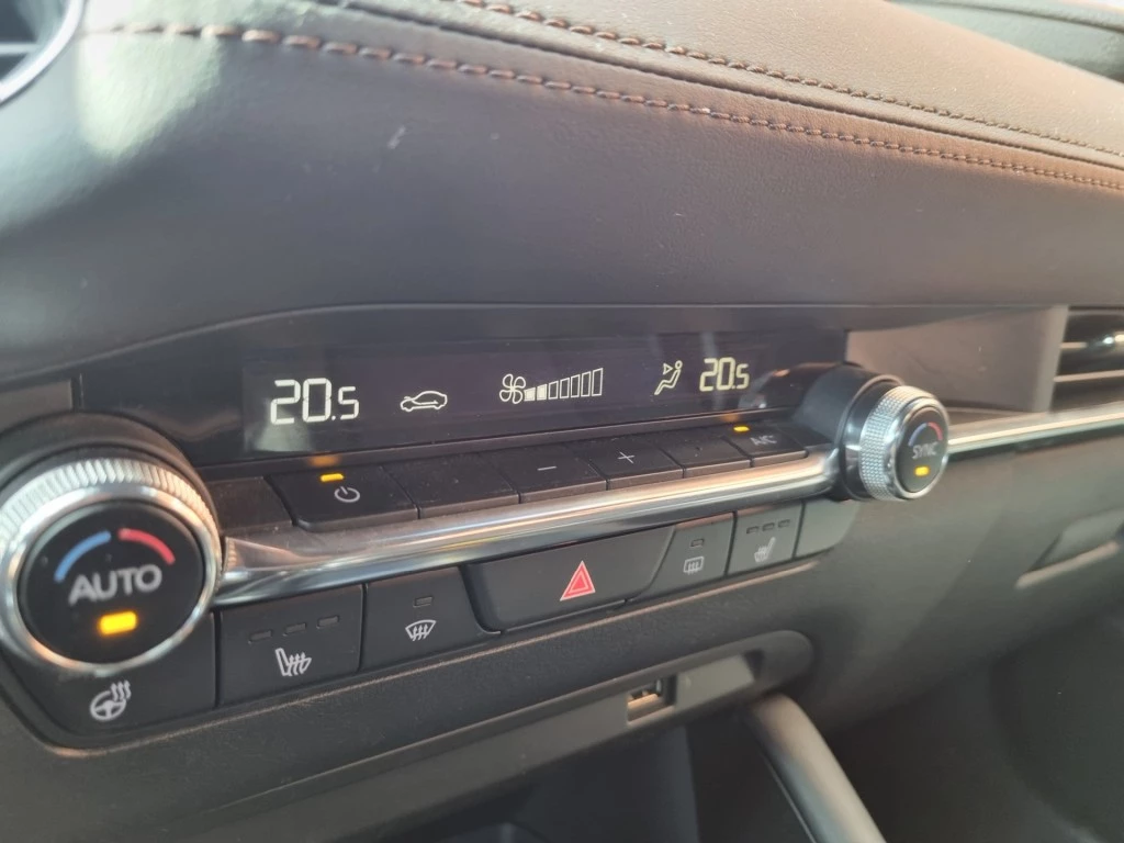 Hoofdafbeelding Mazda 3