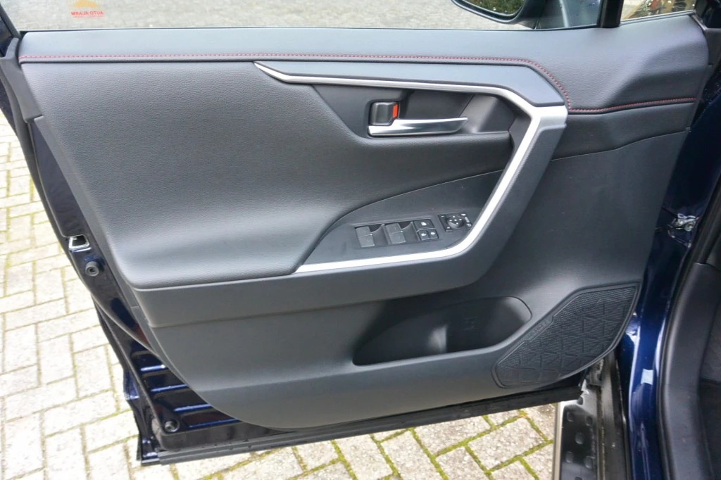 Hoofdafbeelding Suzuki Across