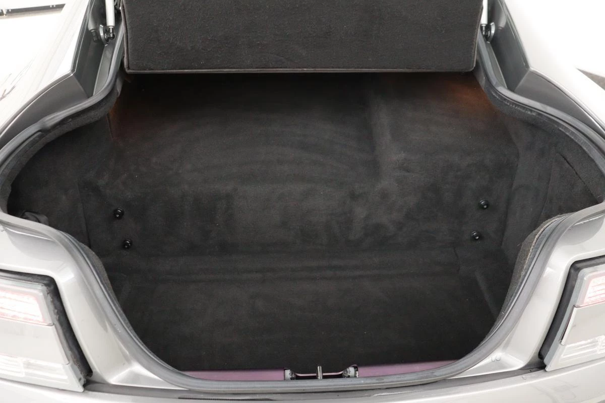 Hoofdafbeelding Aston Martin V12 Vantage