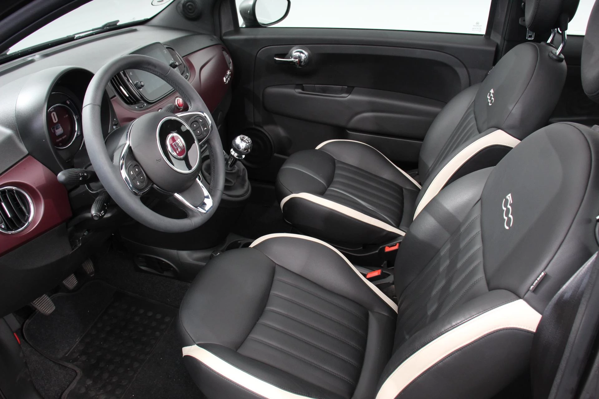 Hoofdafbeelding Fiat 500C