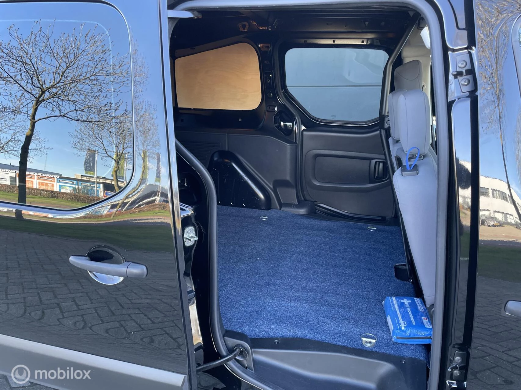 Hoofdafbeelding Peugeot Partner