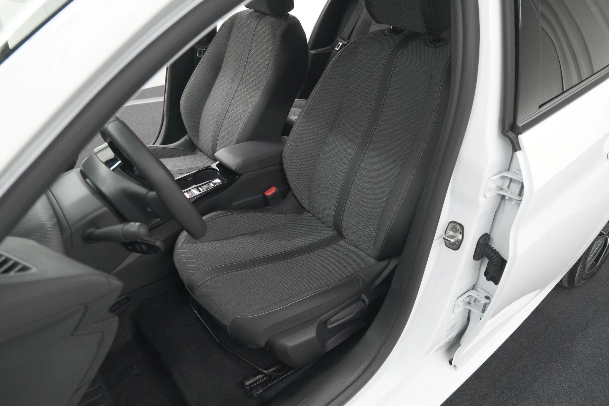 Hoofdafbeelding Peugeot e-208
