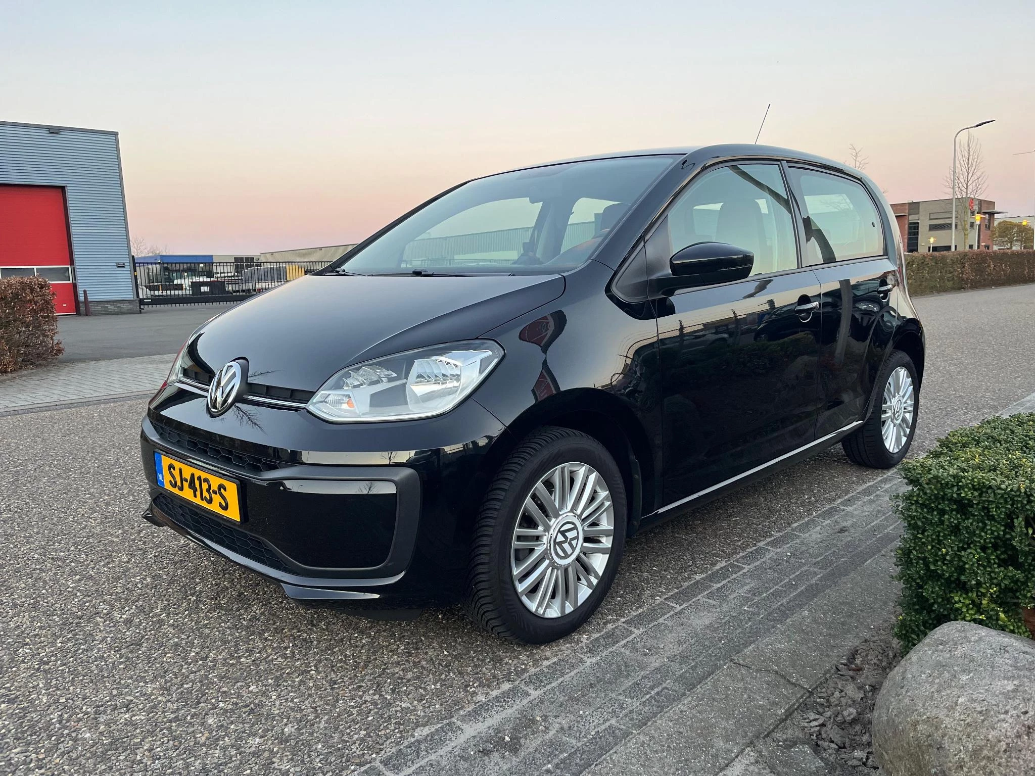 Hoofdafbeelding Volkswagen up!