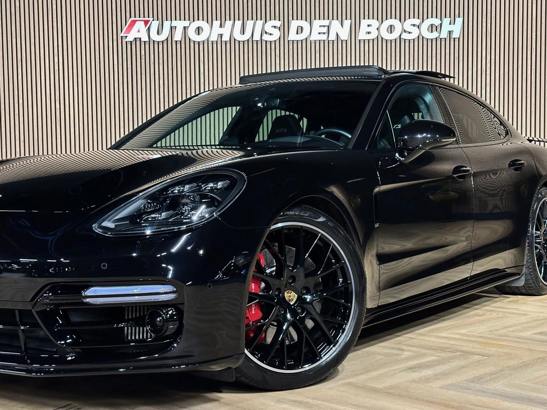 Hoofdafbeelding Porsche Panamera