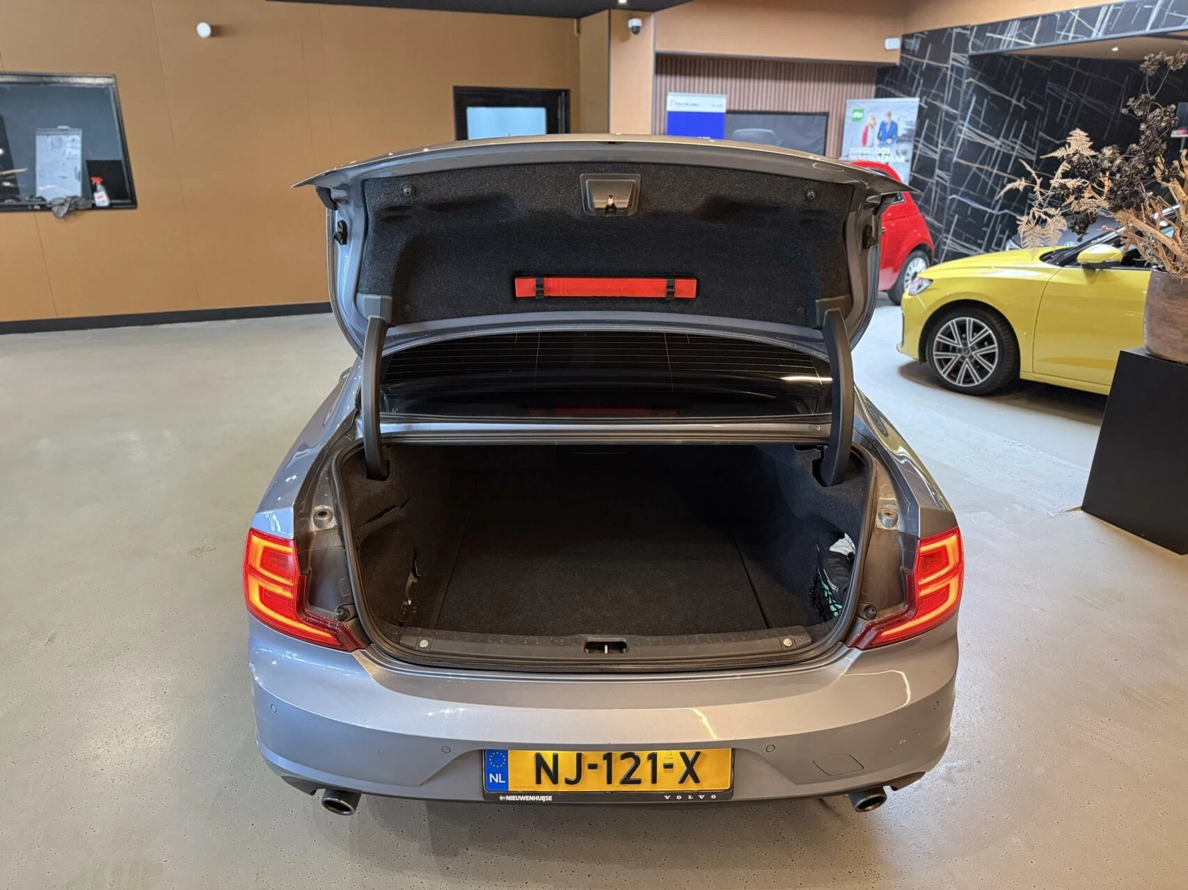 Hoofdafbeelding Volvo S90