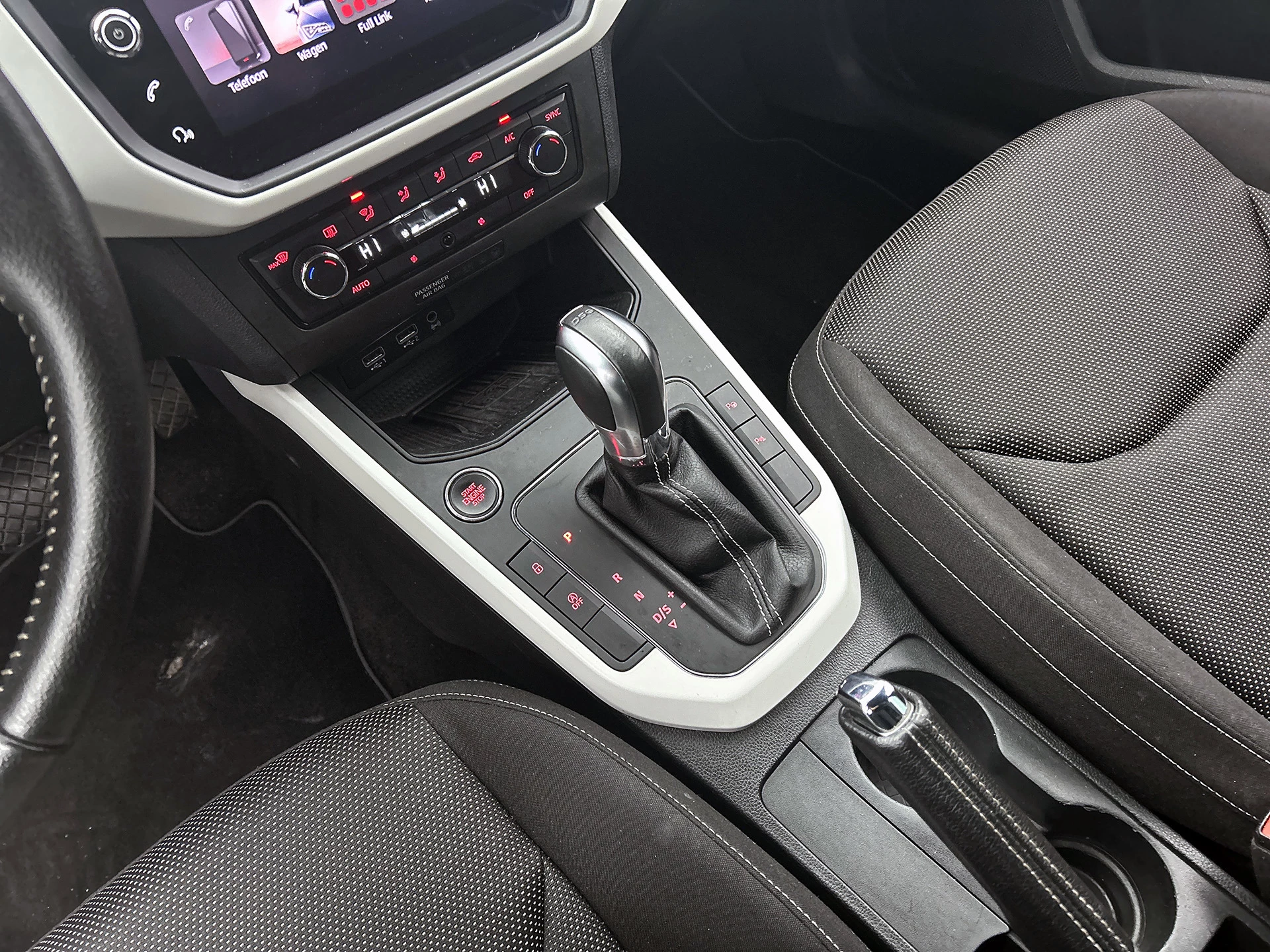 Hoofdafbeelding SEAT Arona