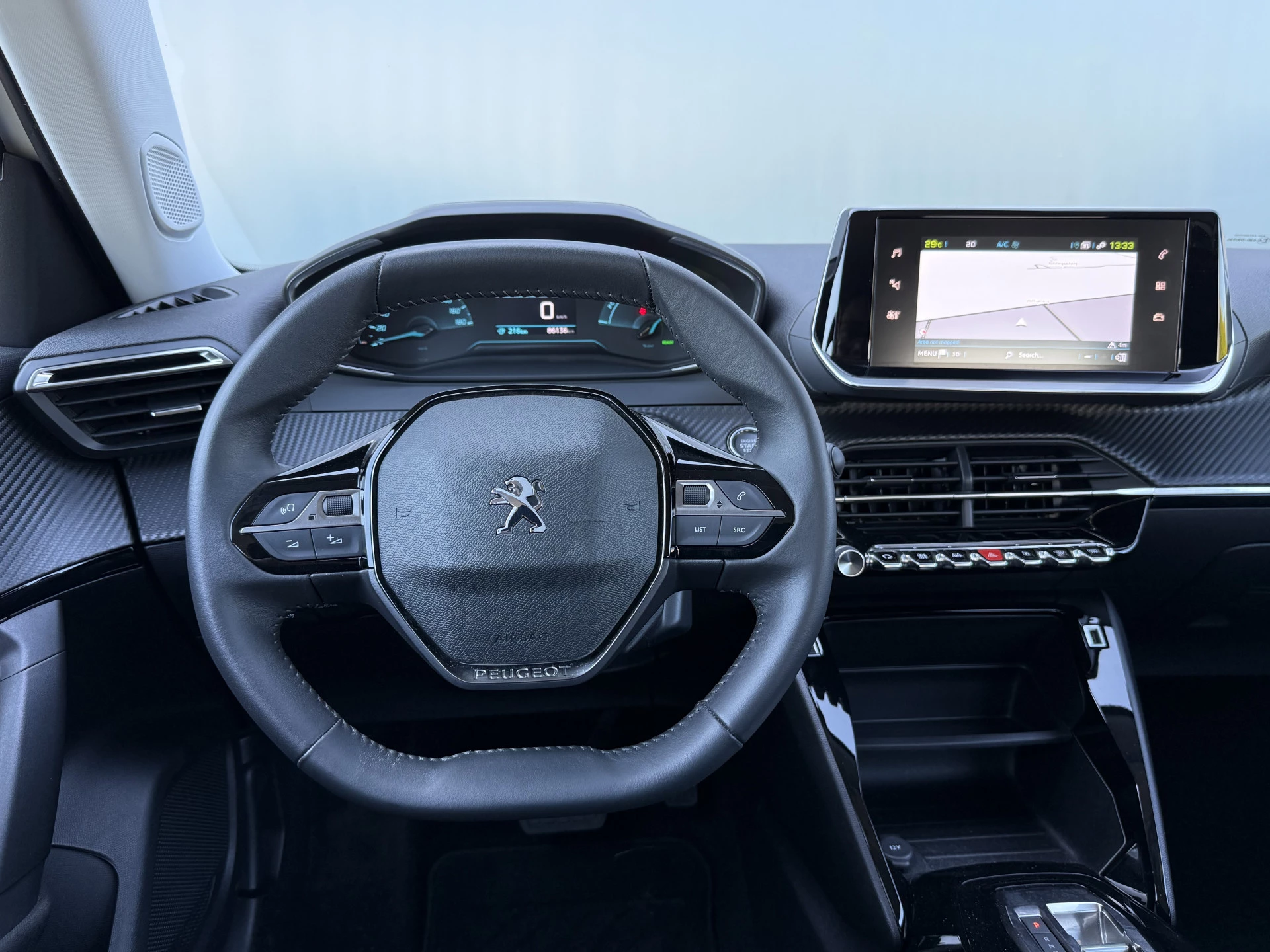 Hoofdafbeelding Peugeot e-2008