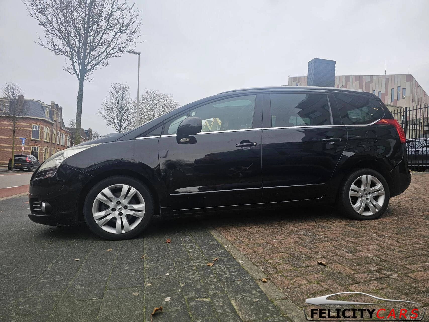 Hoofdafbeelding Peugeot 5008