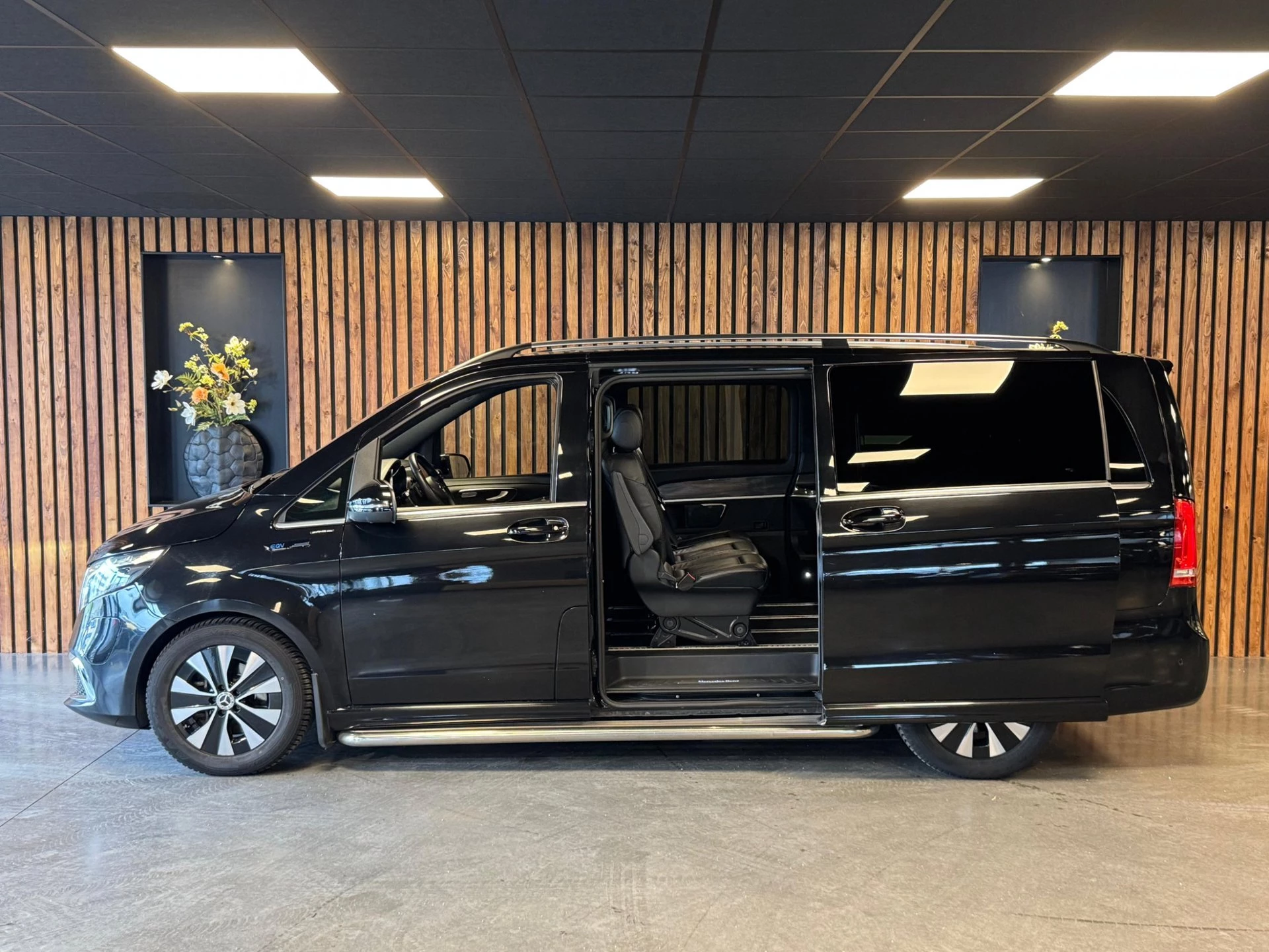 Hoofdafbeelding Mercedes-Benz EQV