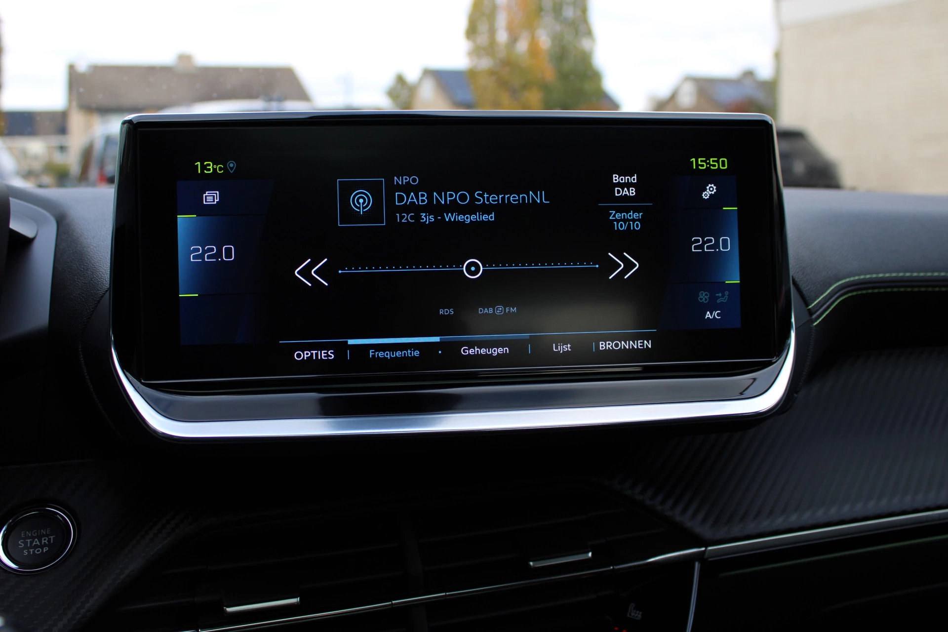 Hoofdafbeelding Peugeot e-208