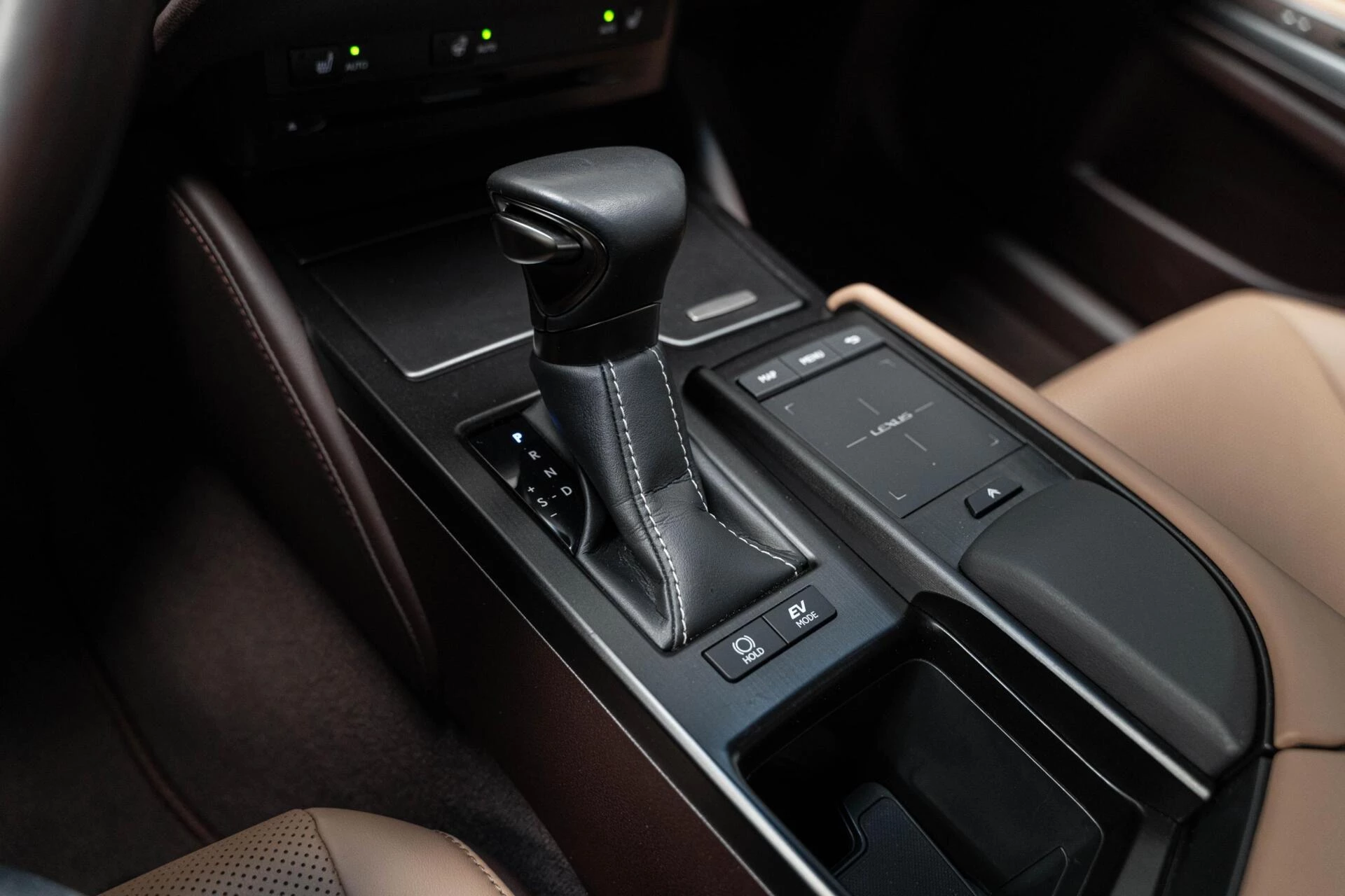 Hoofdafbeelding Lexus ES