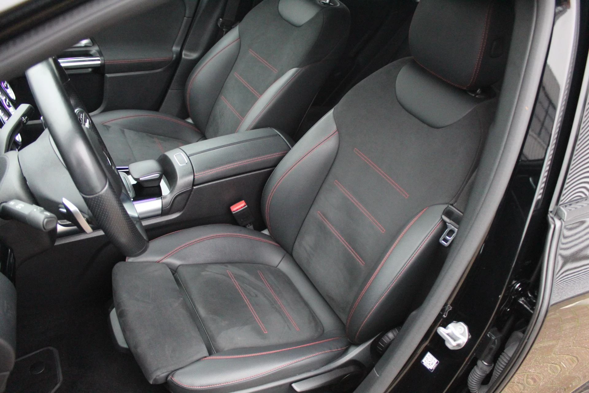 Hoofdafbeelding Mercedes-Benz EQA