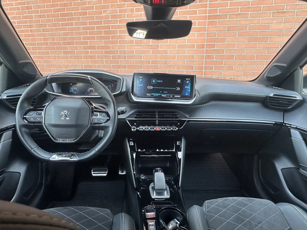 Hoofdafbeelding Peugeot e-208
