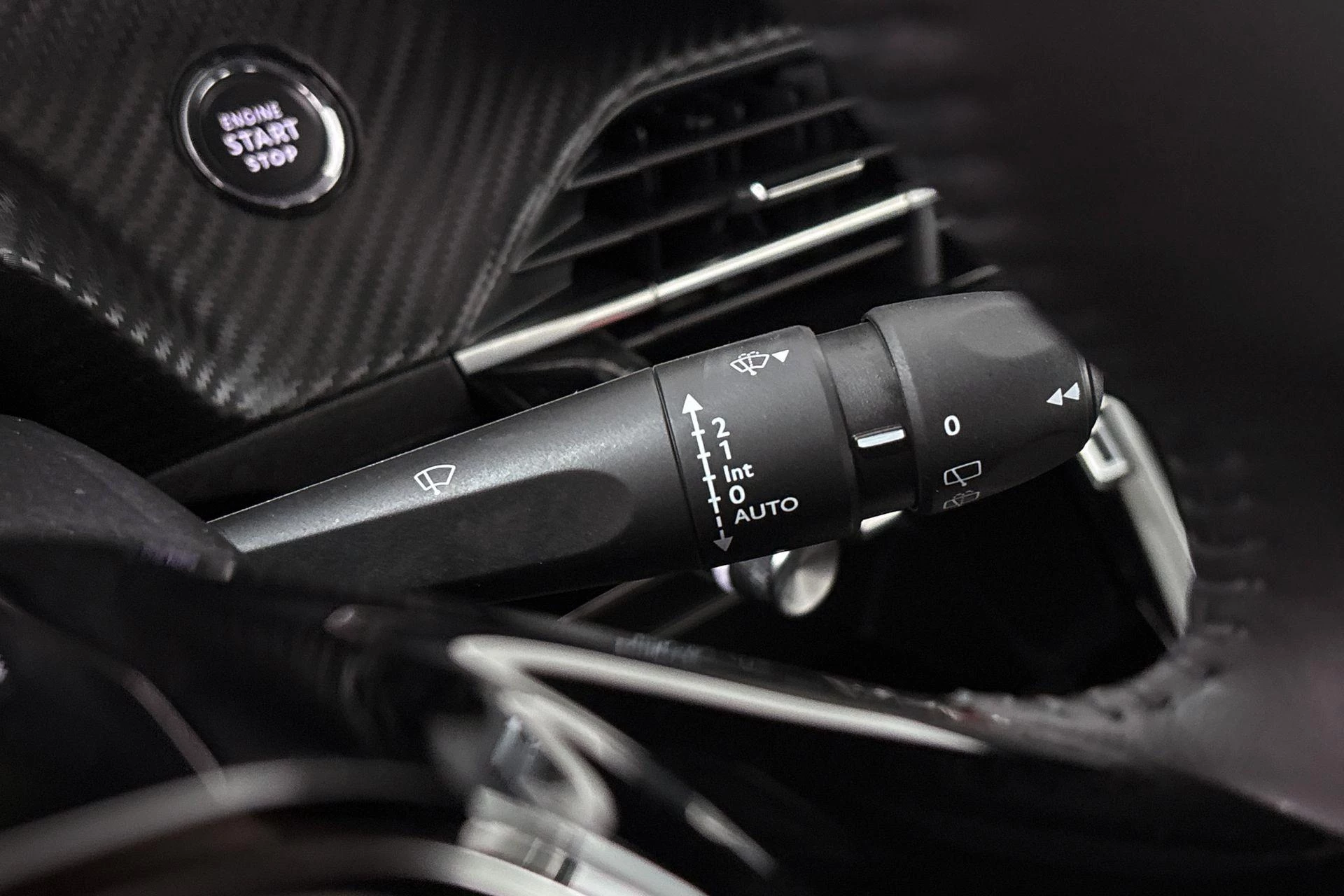 Hoofdafbeelding Peugeot e-2008