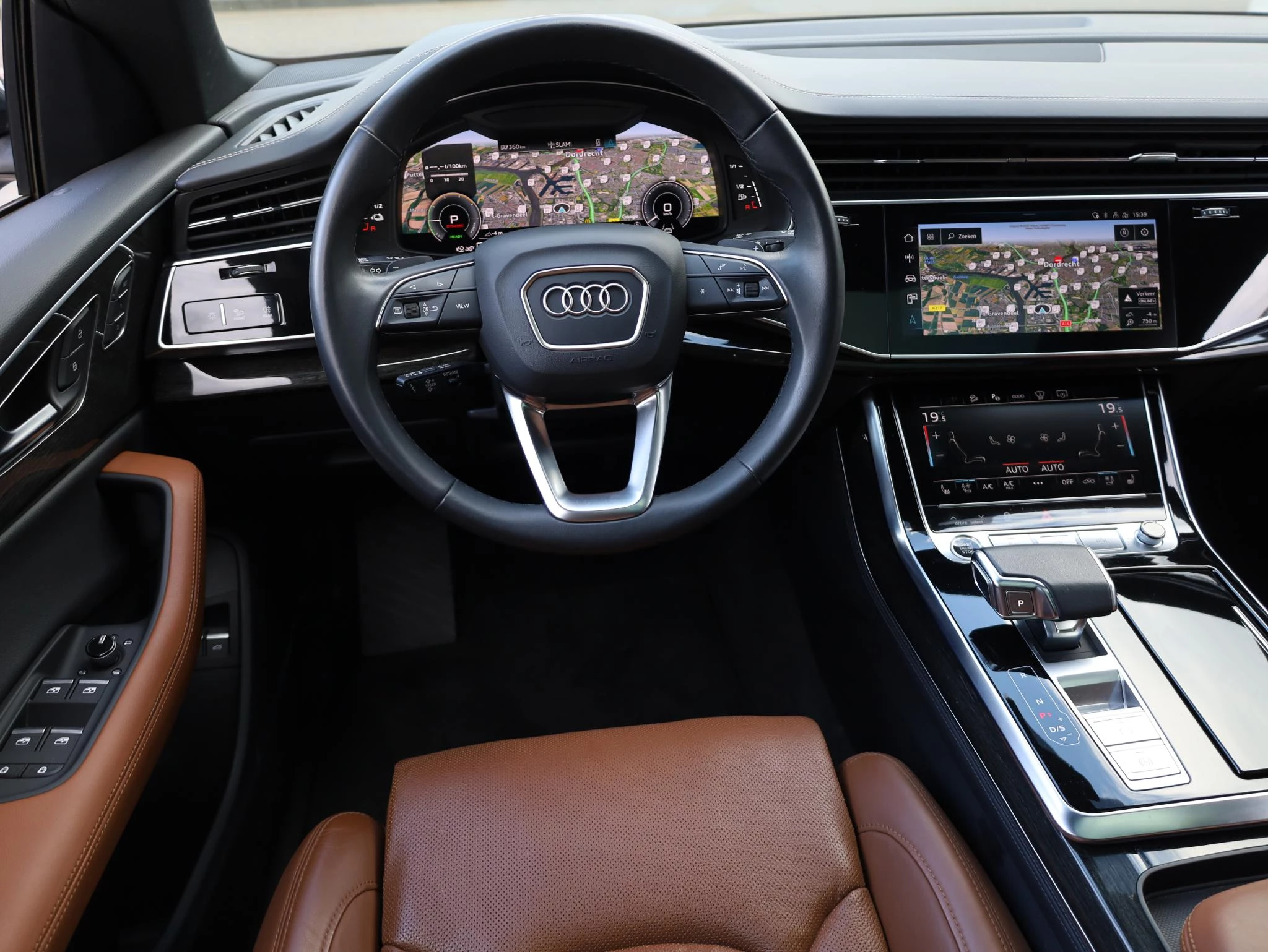 Hoofdafbeelding Audi Q8