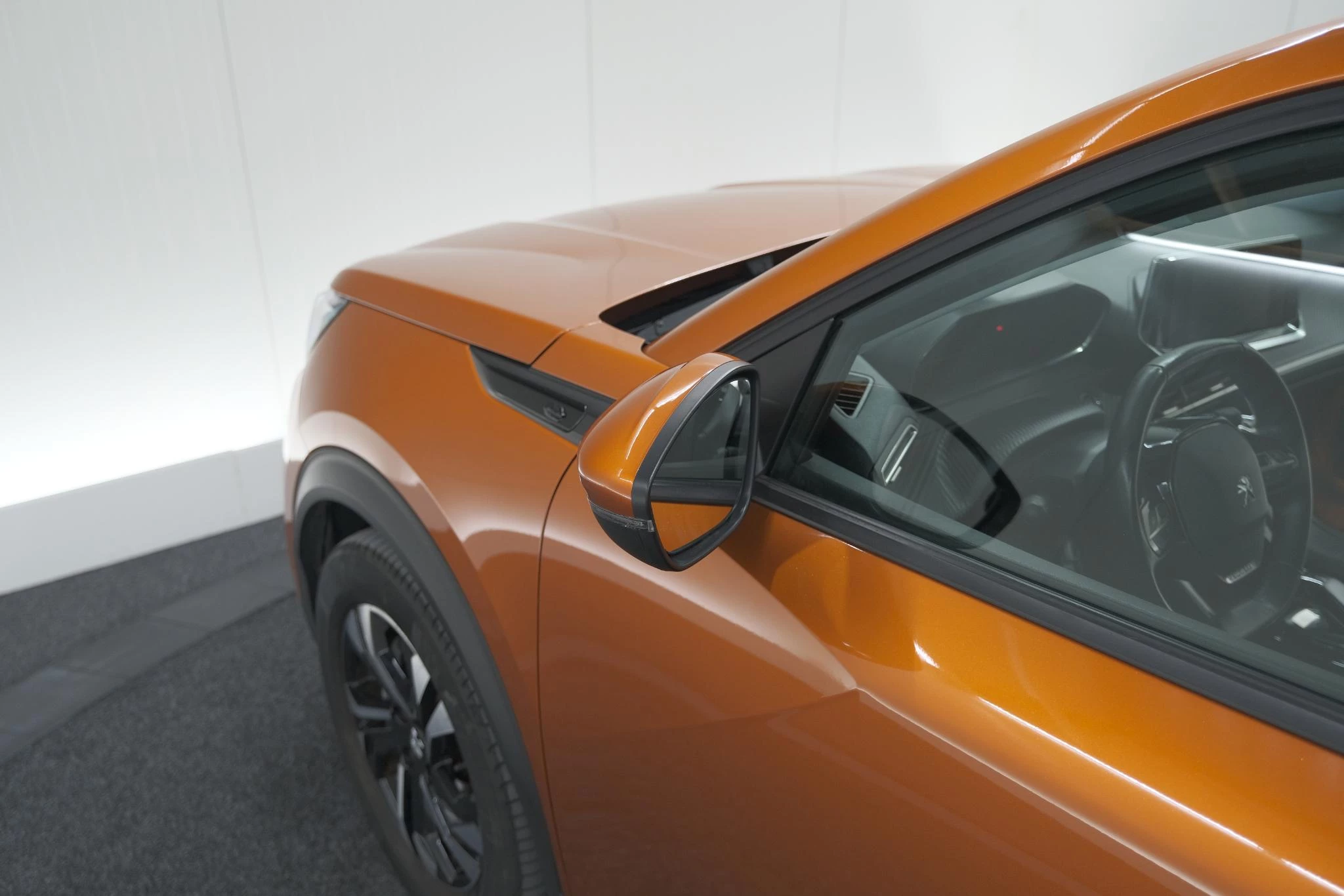 Hoofdafbeelding Peugeot e-2008