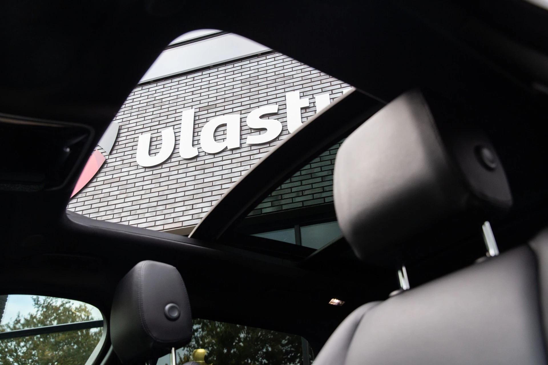 Hoofdafbeelding Land Rover Range Rover Velar