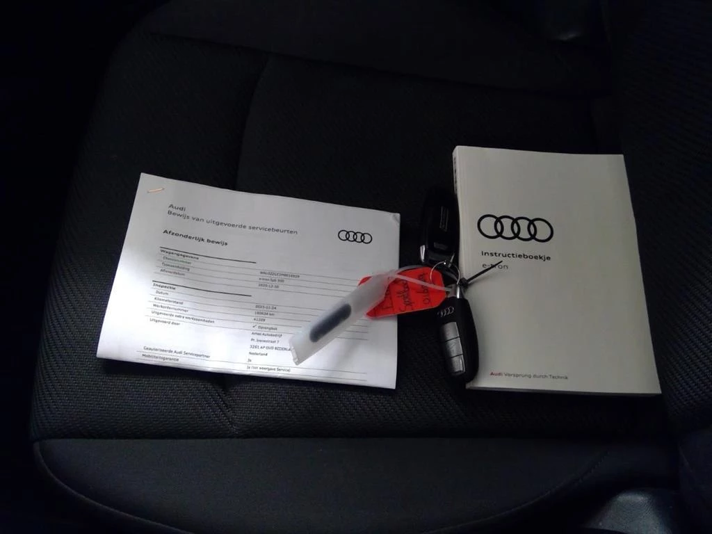 Hoofdafbeelding Audi e-tron