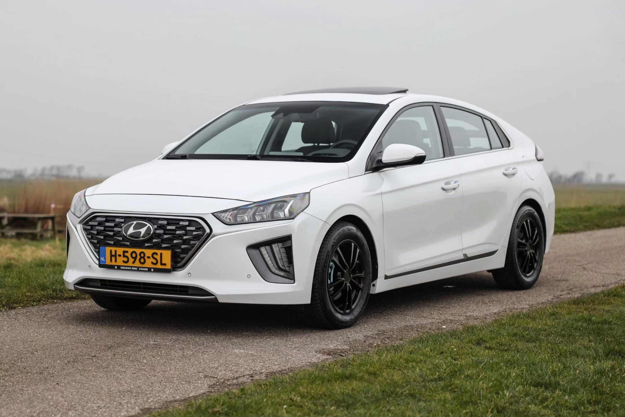 Hoofdafbeelding Hyundai IONIQ