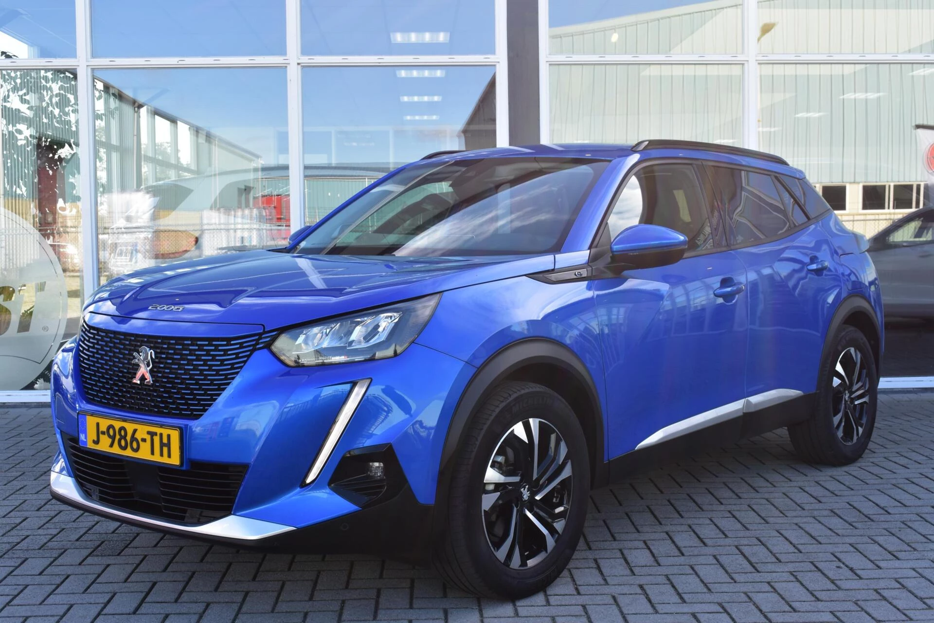 Hoofdafbeelding Peugeot e-2008