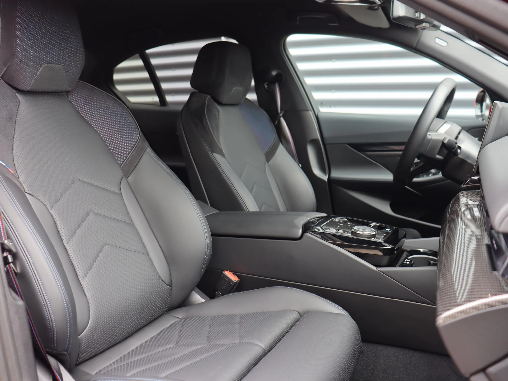 Hoofdafbeelding BMW i5