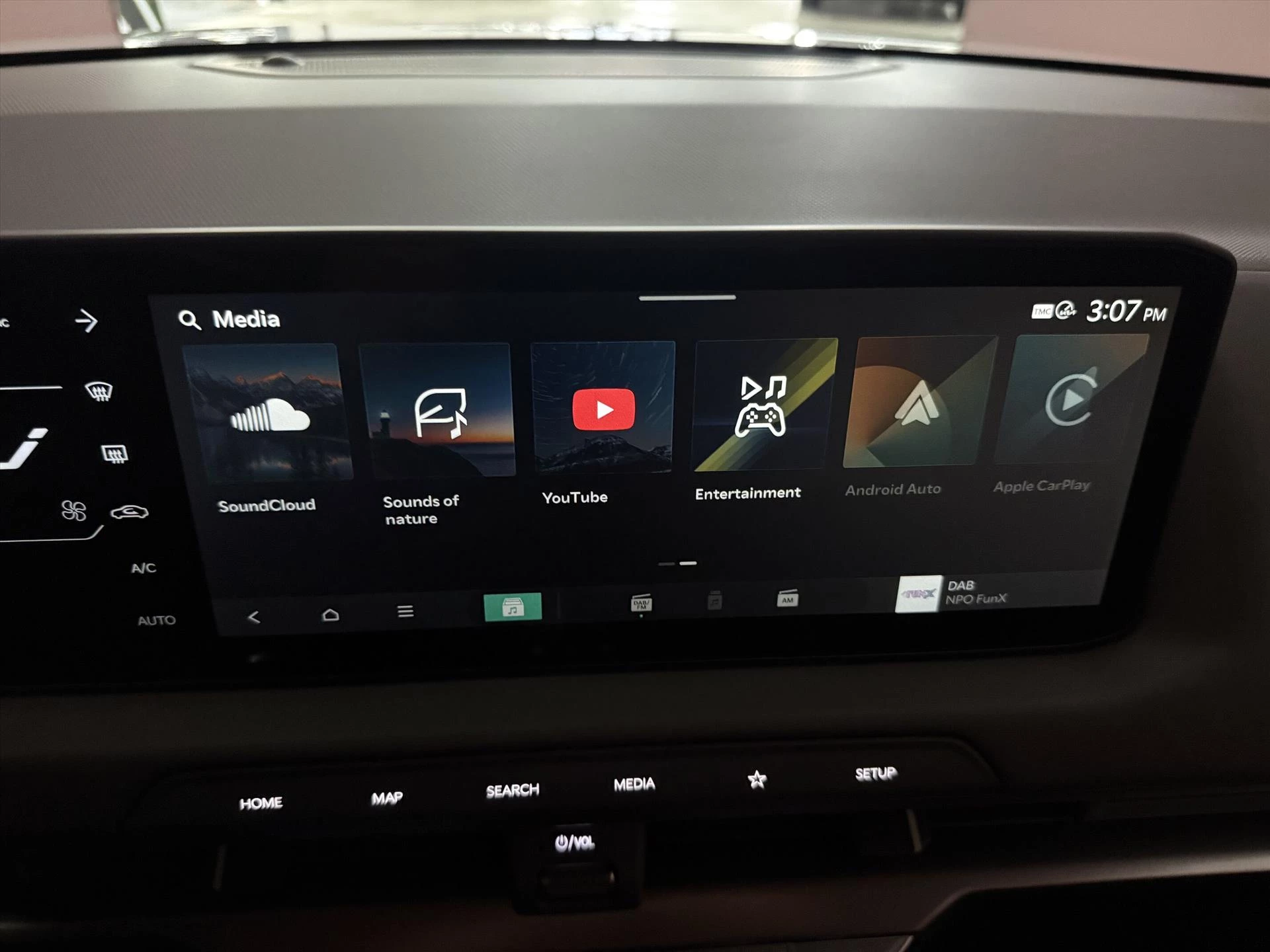 Hoofdafbeelding Kia EV2