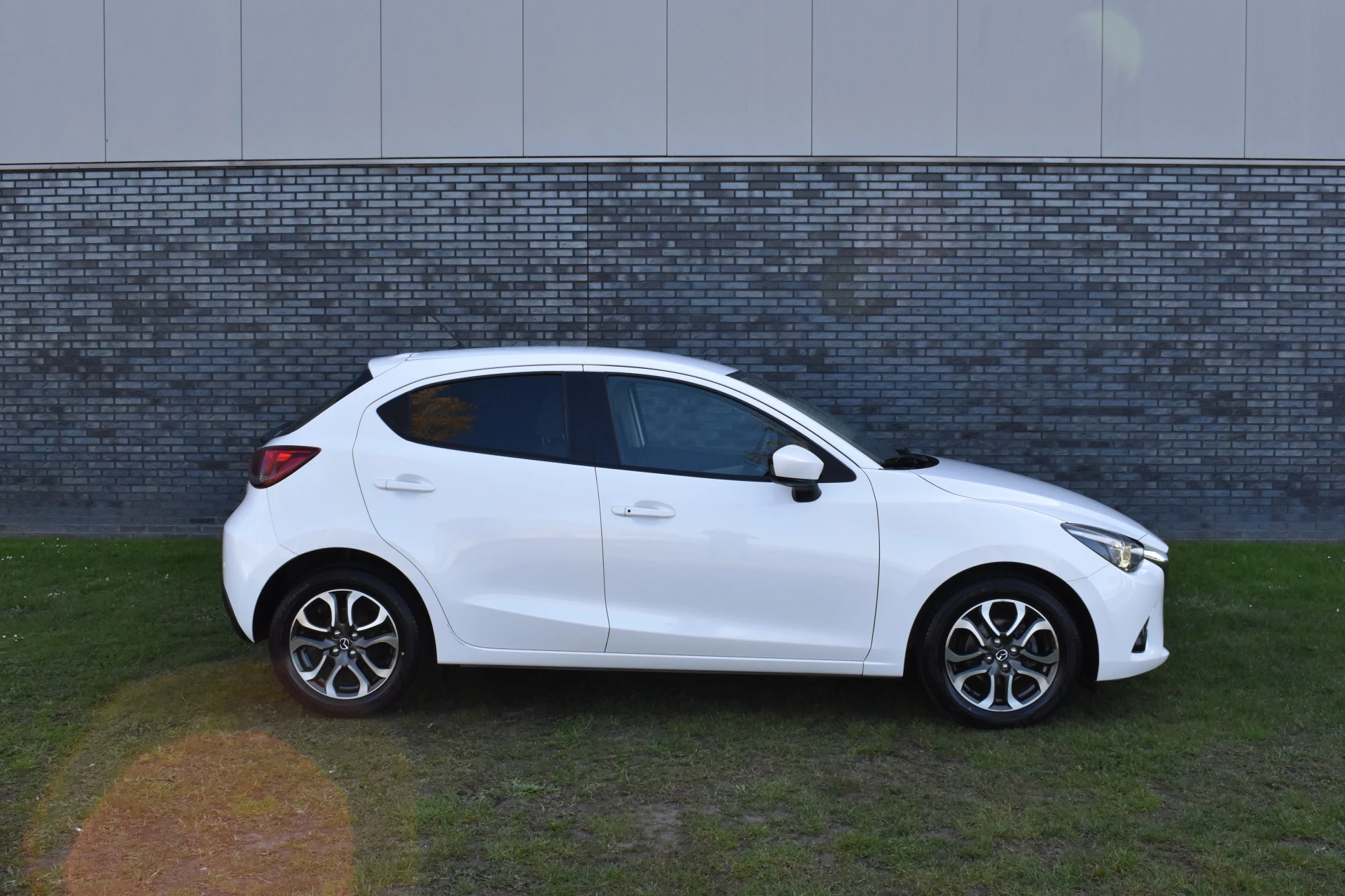 Hoofdafbeelding Mazda 2