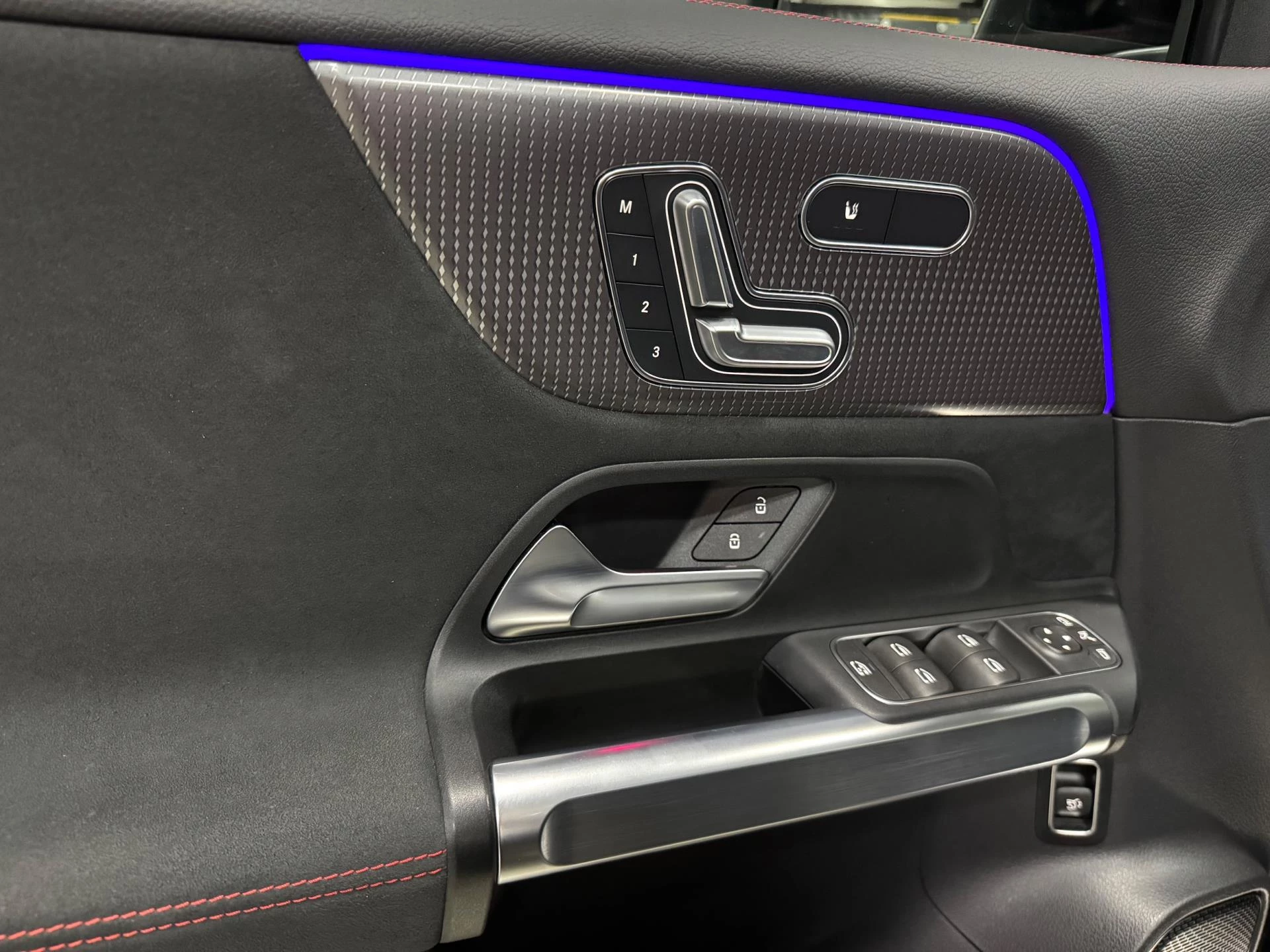 Hoofdafbeelding Mercedes-Benz EQB