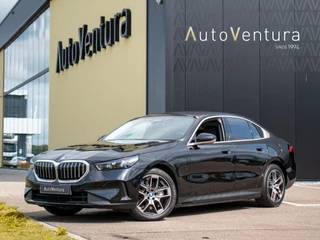 Hoofdafbeelding BMW 5 Serie BMW 5 Serie 550e xDrive | Adapt. LED | Adapt. Cruise | Stoelverwarming | Harman Kardon | 360 Camera | Elek. Trekhaak