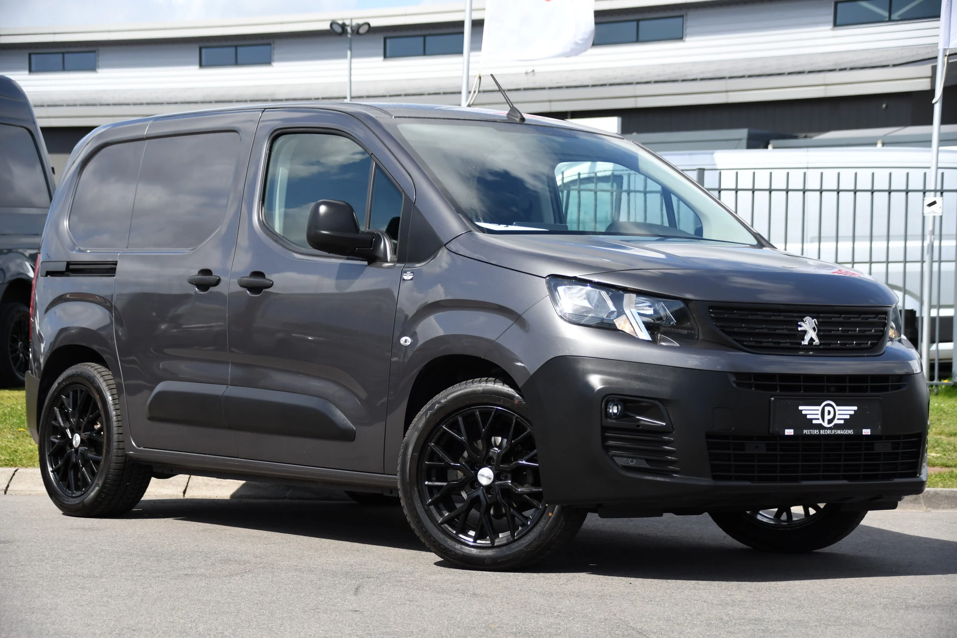 Hoofdafbeelding Peugeot Partner