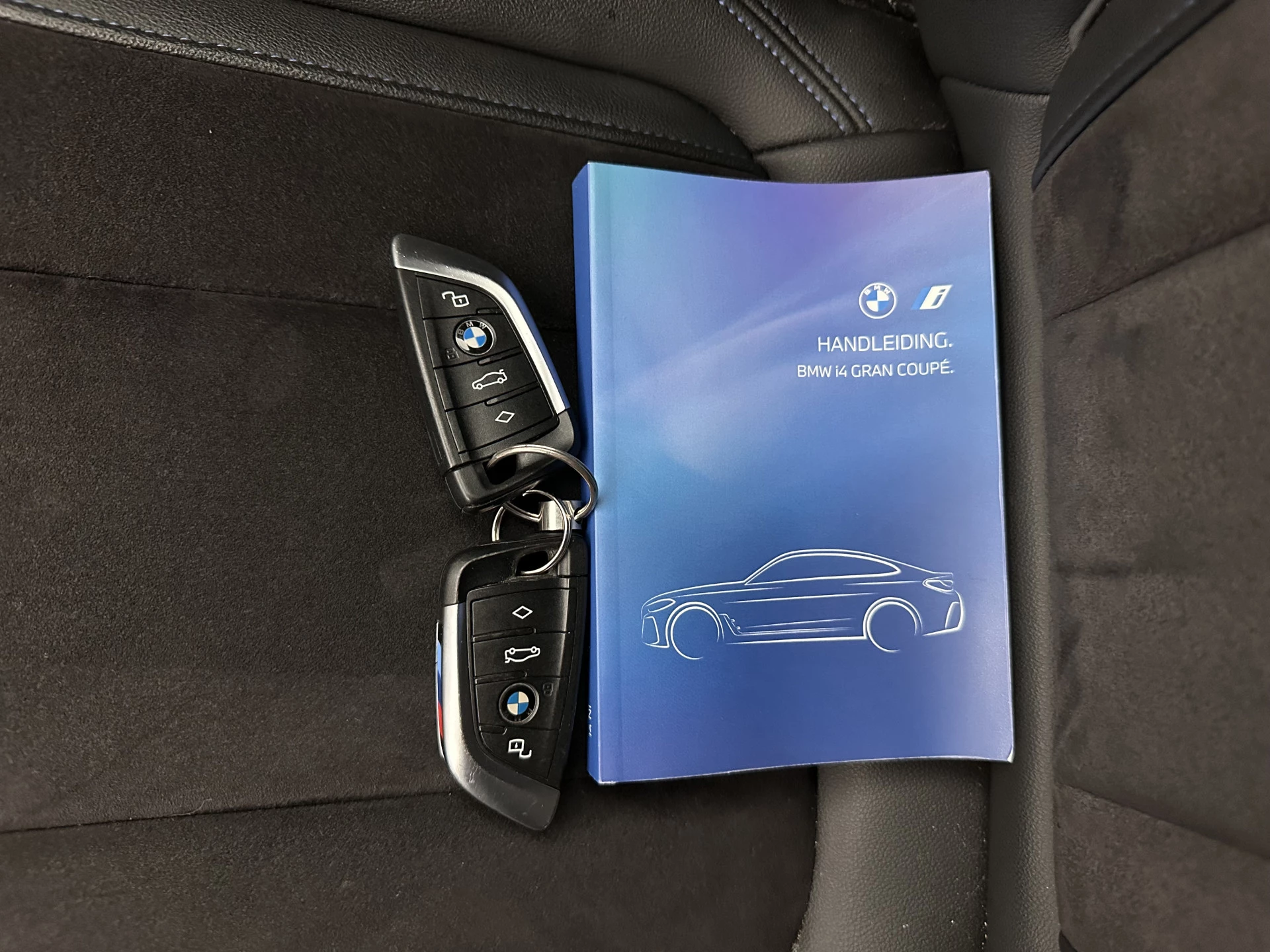 Hoofdafbeelding BMW i4