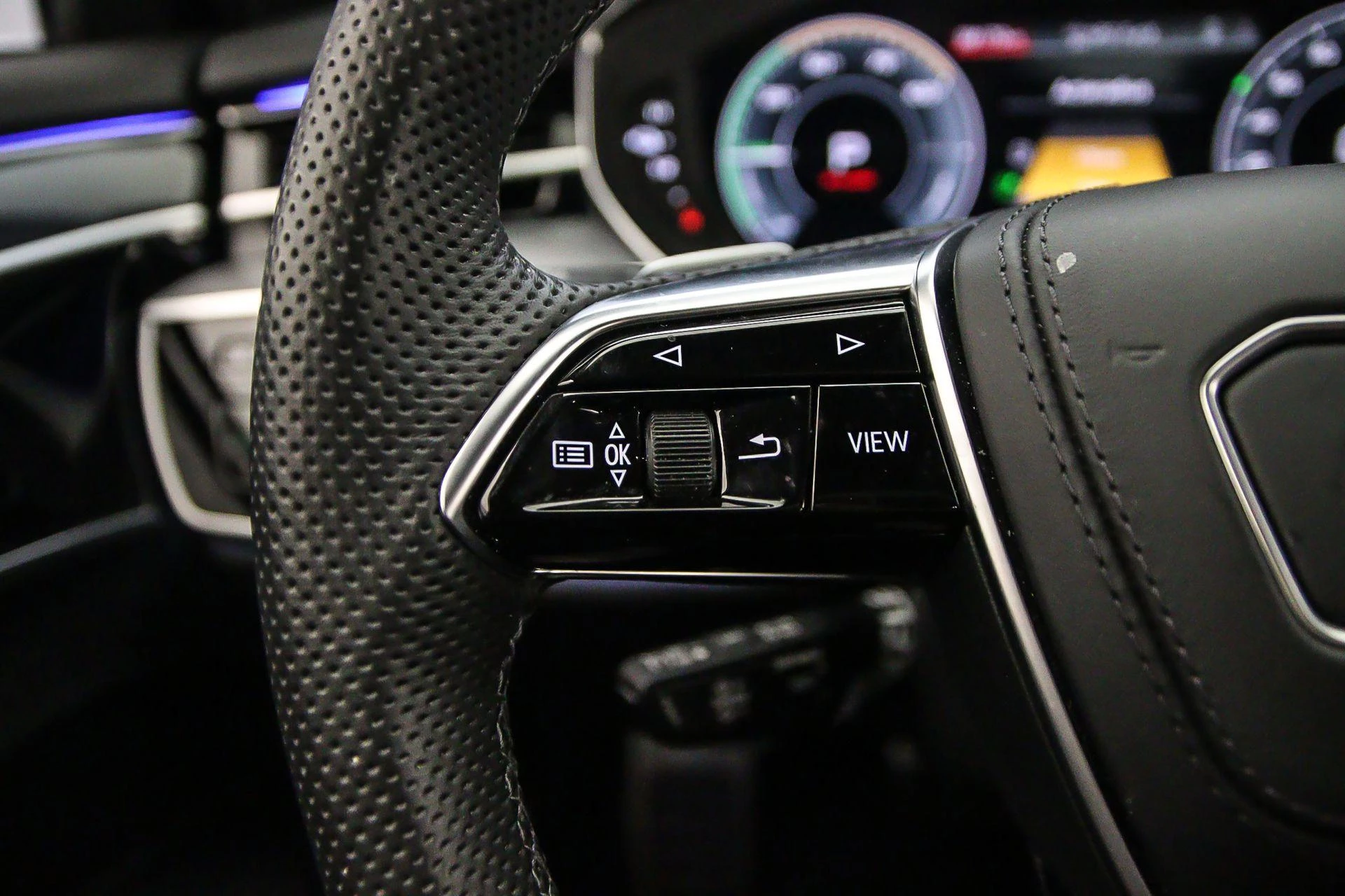 Hoofdafbeelding Audi A8