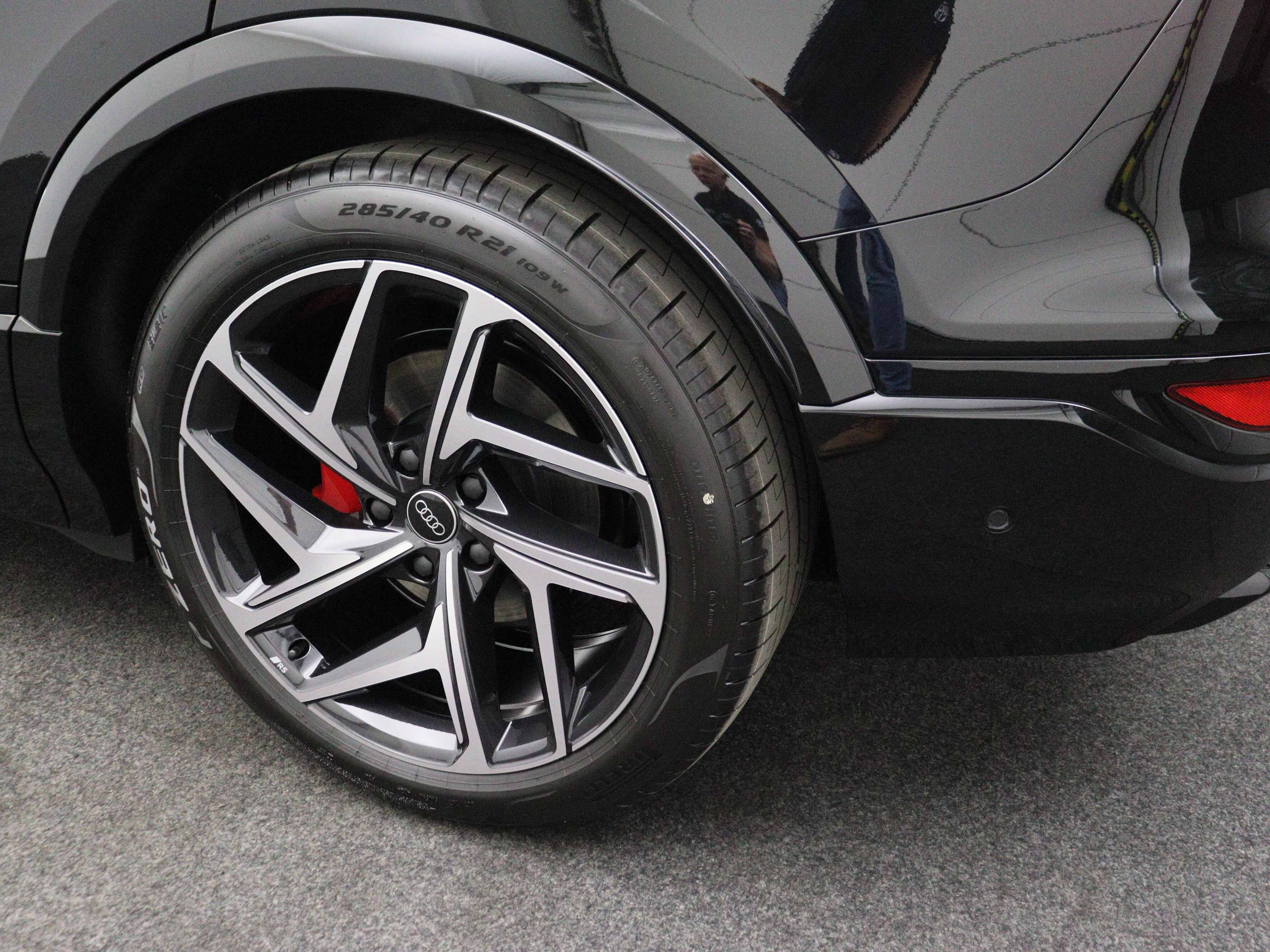 Hoofdafbeelding Audi Q6 e-tron