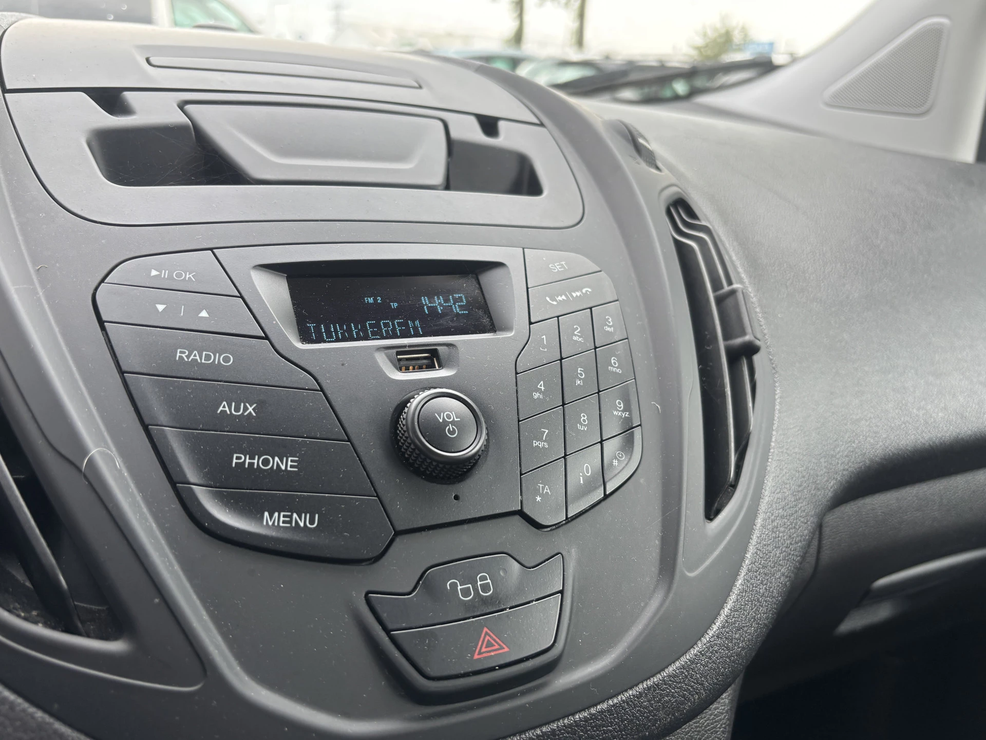 Hoofdafbeelding Ford Transit Courier