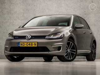 Volkswagen Golf 1.4 TSI GTE Sportline 204Pk Automaat (APPLE CARPLAY, NAVIGATIE, CLIMATE, LED, CRUISE, SPORTSTOELEN, GETINT GLAS, PARKEERSENSOREN, NIEUWE APK, NIEUWSTAAT)