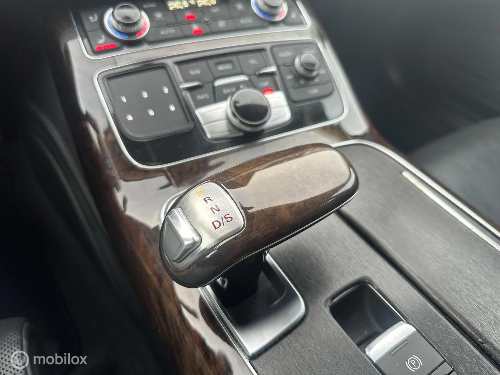 Hoofdafbeelding Audi A8