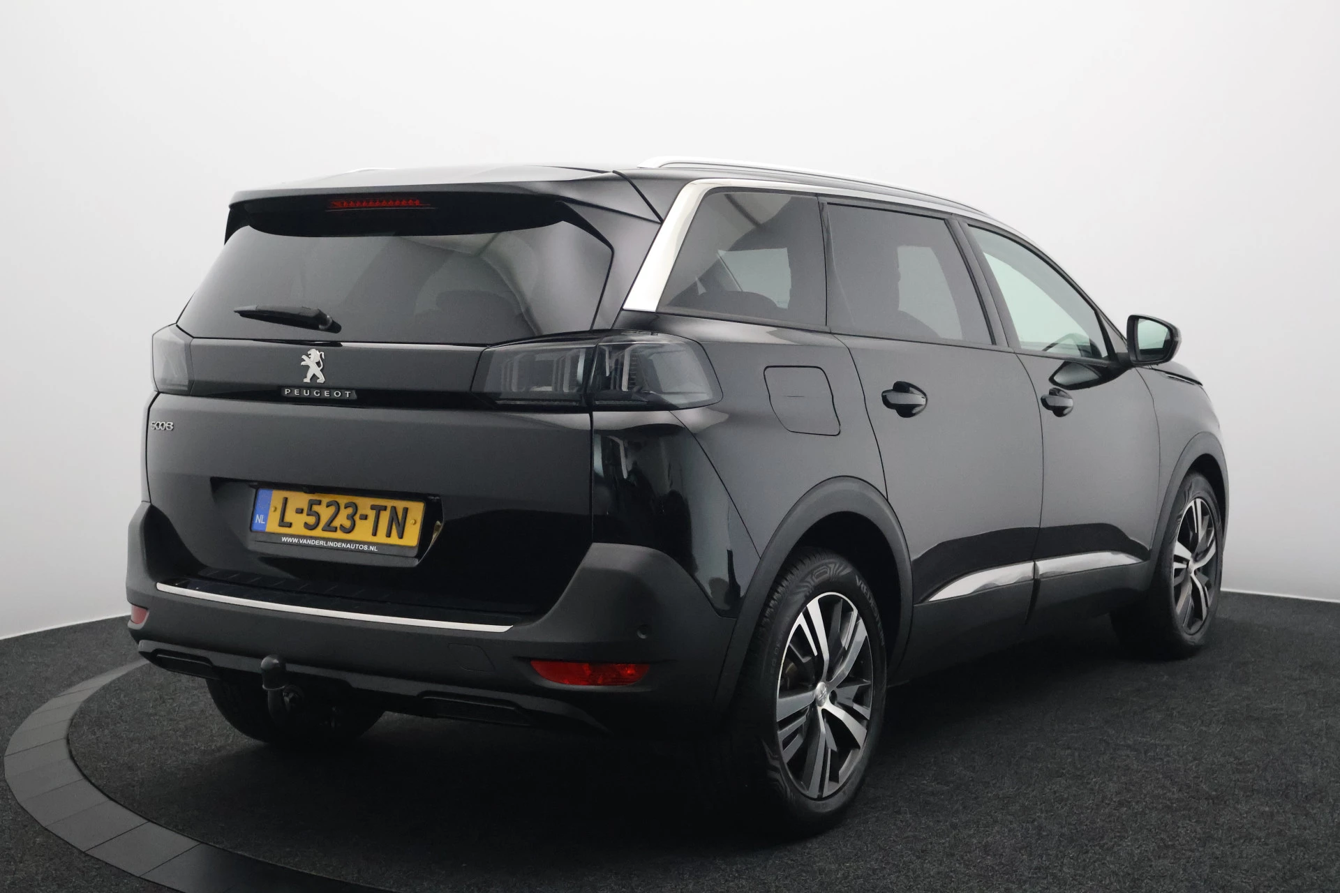 Hoofdafbeelding Peugeot 5008