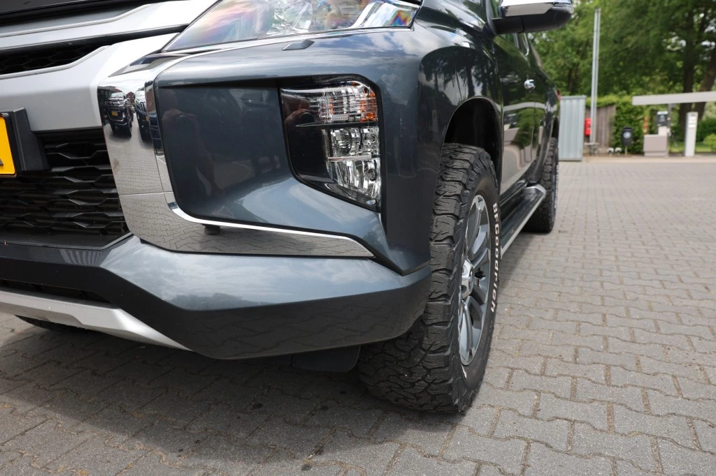 Hoofdafbeelding Mitsubishi L200