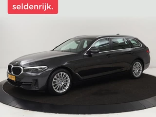 BMW 5-serie 530e xDrive High Executive | Panoramadak |  Trekhaak | Adaptive cruise | Stoel & stuurverwarming | Carplay | Sfeerverlichting | Leder | Camera | Keyless | PHEV | Plug In