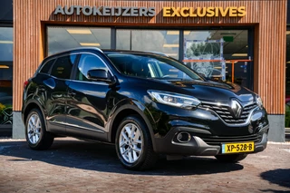 Hoofdafbeelding Renault Kadjar Renault Kadjar 1.2 TCe Intens Led Navi Cruise Clima Trekhaa Stof/Leer 17"LM