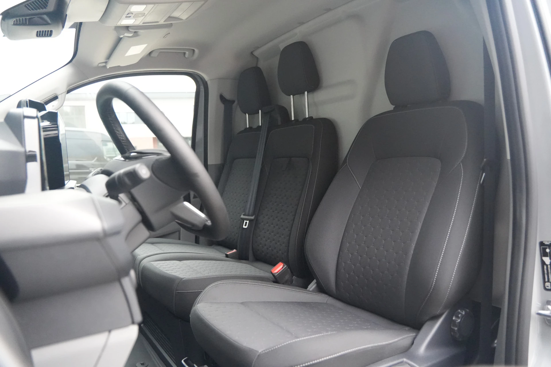 Hoofdafbeelding Ford E-Transit Custom