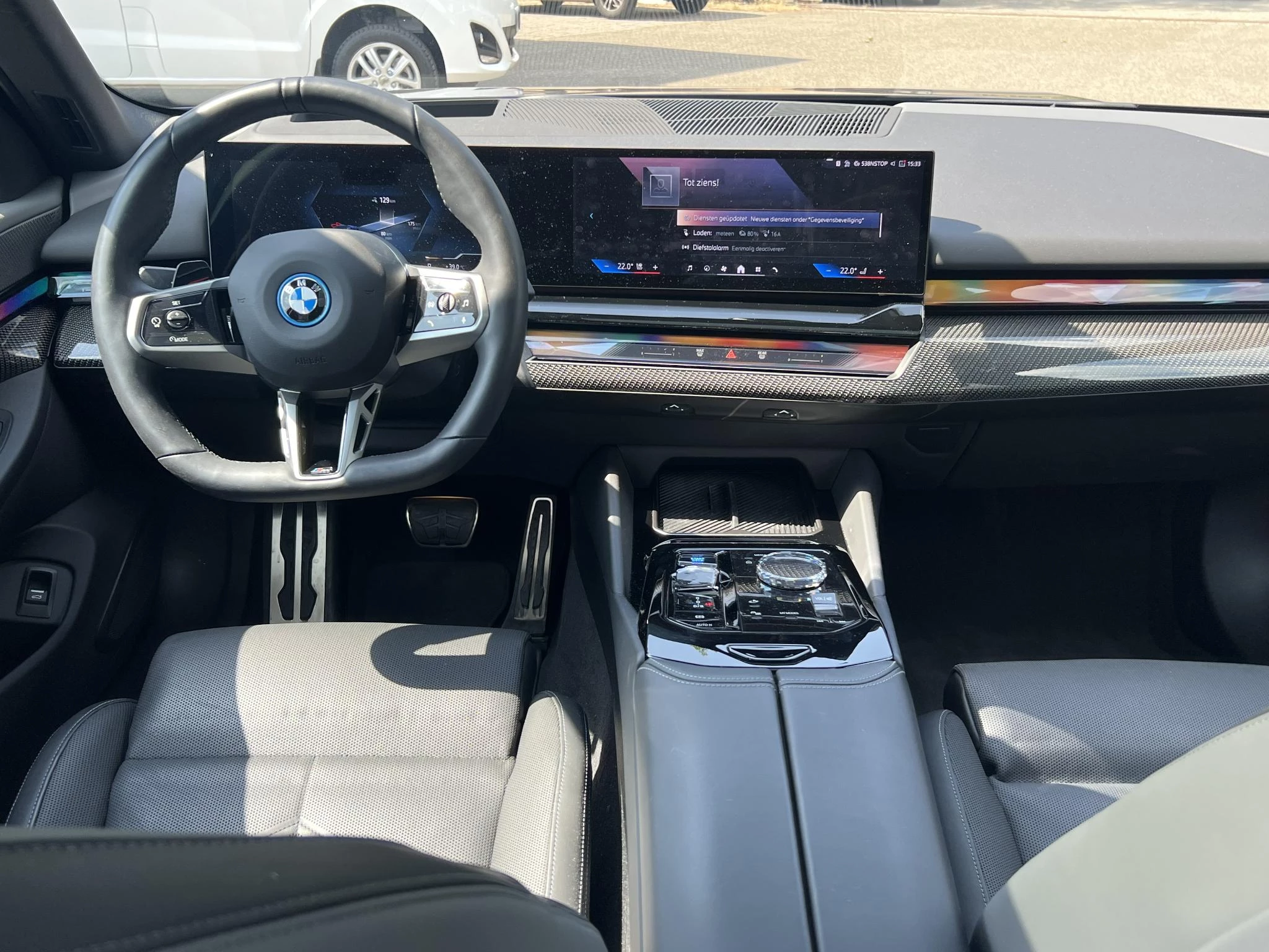Hoofdafbeelding BMW i5