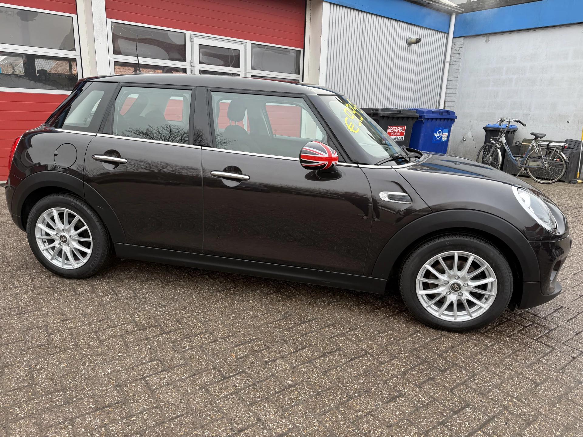 Hoofdafbeelding MINI One