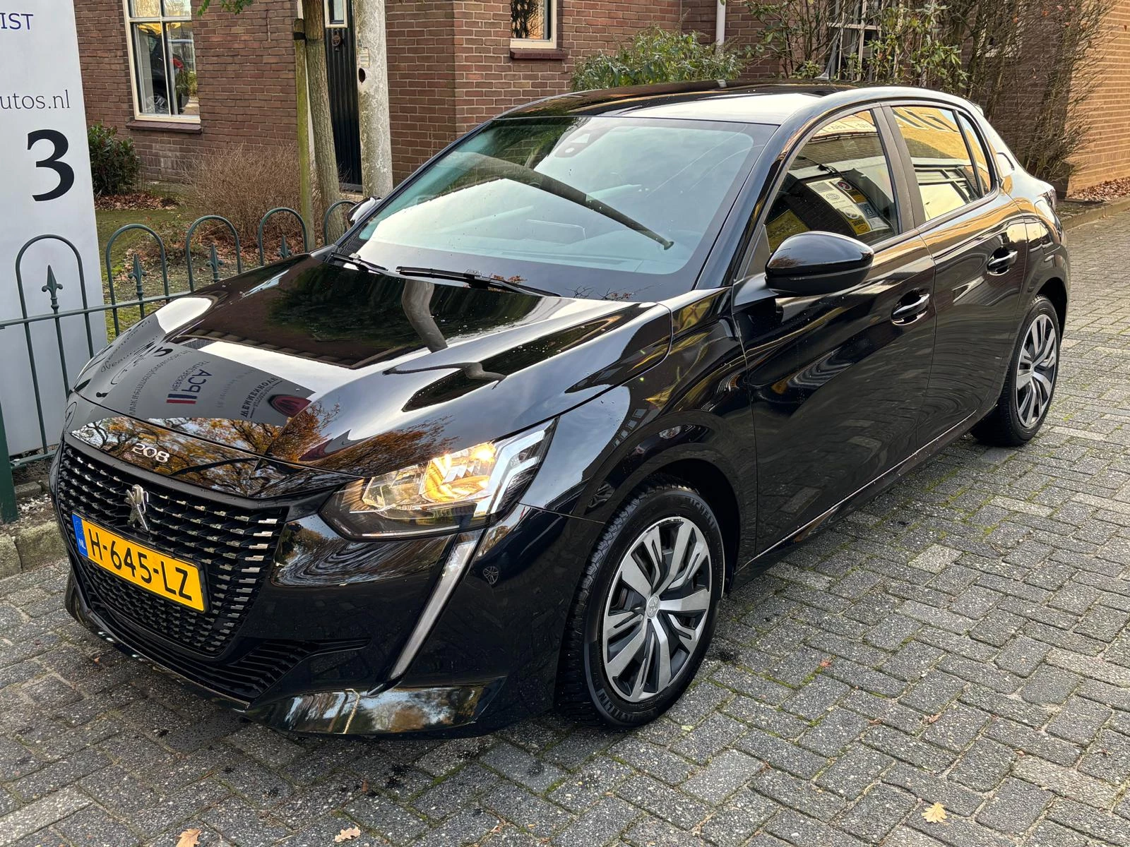 Hoofdafbeelding Peugeot 208