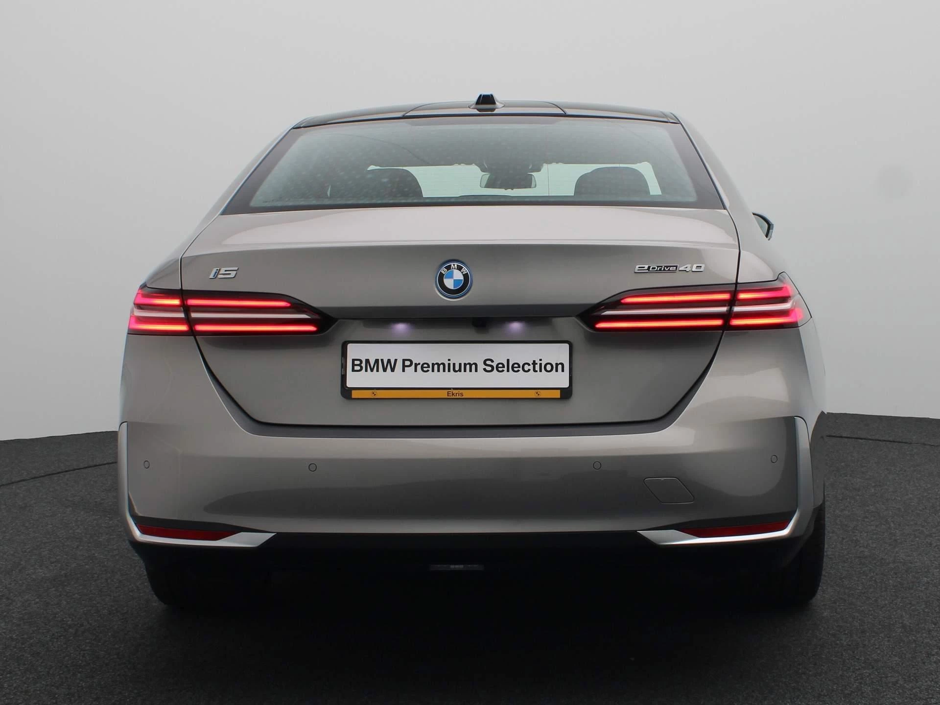 Hoofdafbeelding BMW i5