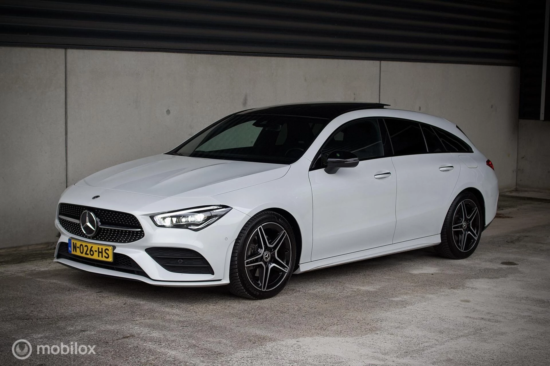 Hoofdafbeelding Mercedes-Benz CLA