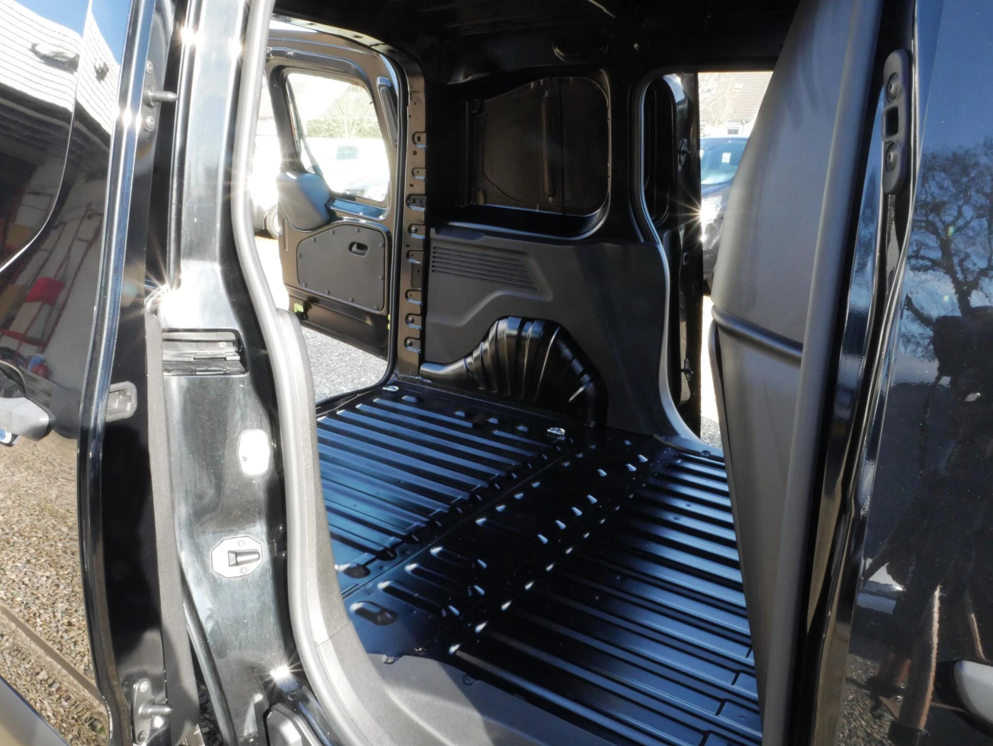 Hoofdafbeelding Peugeot e-Partner